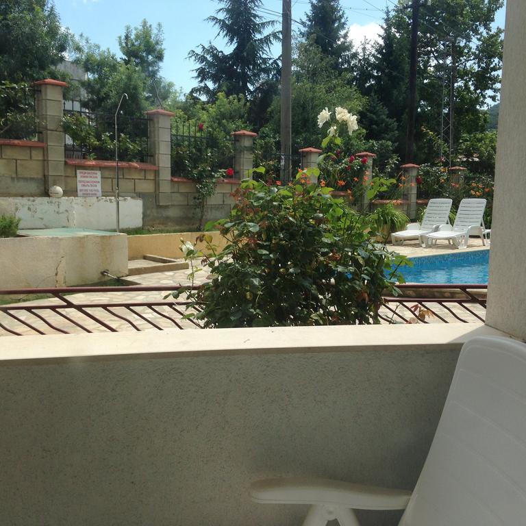 Apartment On Shipka 5 كرانيفو المظهر الخارجي الصورة